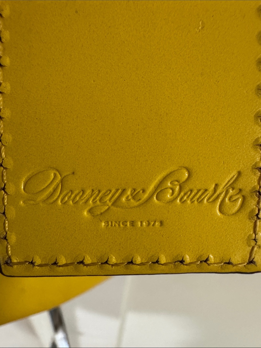 Dooney & Bourke-Yellow Leather Crossbody Shoulder Bag - Classic Women Bag - Picture 2 of 6